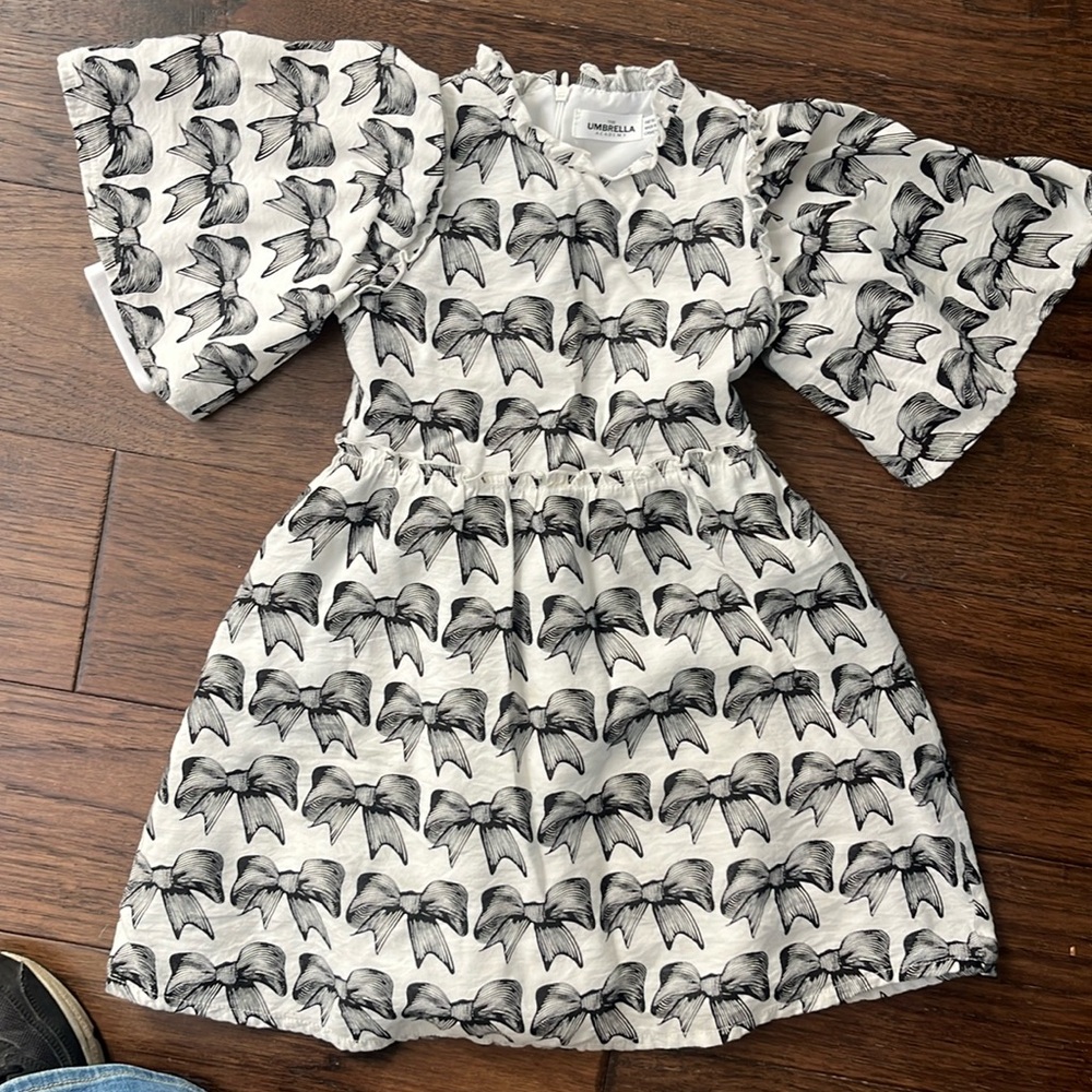 Stylish bow dress